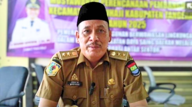 Kepala Desa (Kades) Kohod, Arsin bin Asip