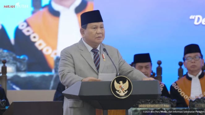 Presiden Ri Prabowo Subianto Saat Menghadiri Sidang ISTimewa Laporan Tahunan Mahkamah Agung (MA) Ri Tahun 2024 Di Gedung Ma, Jakarta Pusat, Rabu, 19 Februari 2025 (Sumber: Tangkapan Layar YouTube Sekretariat