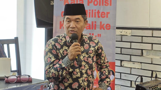 reshuffle ini berkaitan dengan angka kepuasan publik terhadap pemerintahan saat ini.