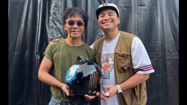 Helm JPX kolaborasi dengan Kaka Slank