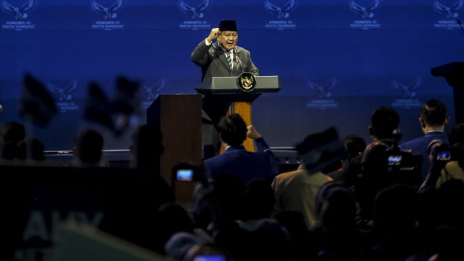 Hanya Orang Bodoh yang Tak Mau Belajar dari SBY dan Jokowi