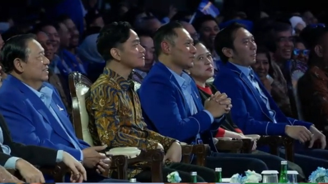 Wapres Gibran duduk berdampingan dengan Ketum Demokrat AHY