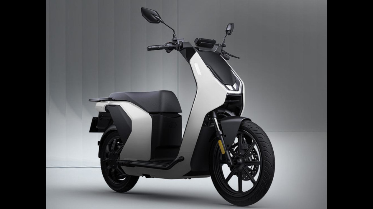 Baycat, Motor Listrik Super Gesit Buat Warga RI