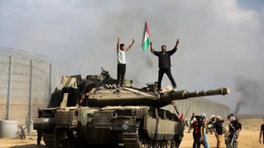  Warga Palestina merebut tank Merkava militer Israel