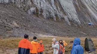 Ini 15 Pendaki Termasuk Fiersa Besari yang Alami Cuaca Buruk di Carstensz, Dua Meninggal Dunia