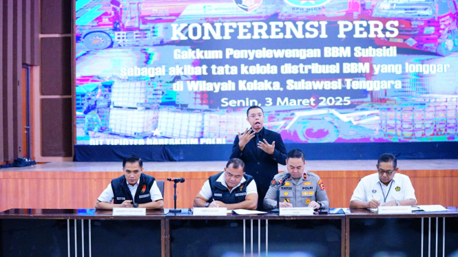 Bareskrim Polri mengungkap kasus penyelewengan BBM bersubsidi (Dok. Polri)