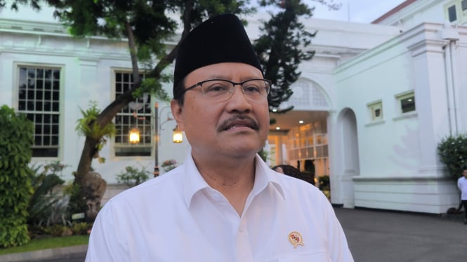 Menteri Sosial, Saifullah Yusuf alias Gus Ipul di Kompleks Istana Kepresidenan, Jakarta Pusat, Senin, 3 Maret 2025