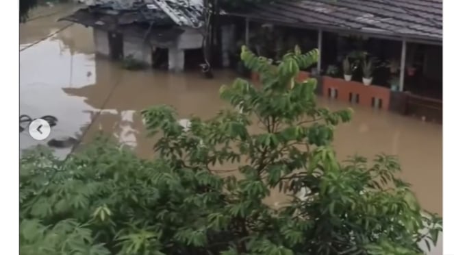 Banjir Menggenangi Kawasa Sawangan Asri, Depok Selasa 4 Maret 2025