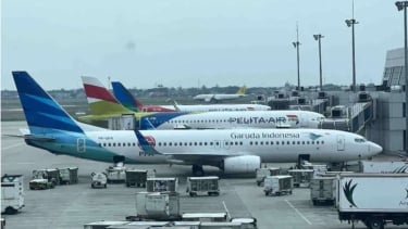 Pesawat Garuda dan Pelita Air di Bandara Soekarno-Hatta di Tangerang