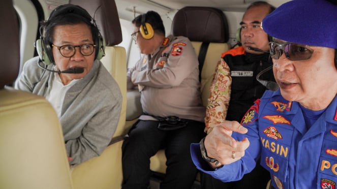 El gobernador de Yakarta, Pramono Angung, los monitores usan helicóptero