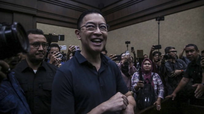 Tanggapan Tajam Kejaksaan Agung untuk Tom Lembong yang Mengeluh iPad dan Laptopnya Disita