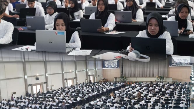 11.200 Calon Peserta Didik Baru SMA Kemala Taruna Bhayangkara Mengikuti CAT