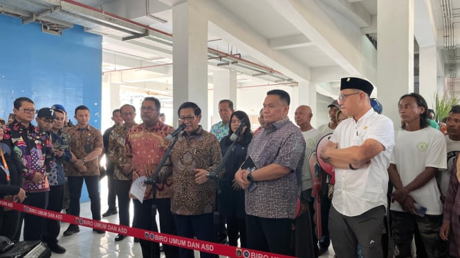 Gubernur DKI Jakarta Mengubah Program Sarapan Gratis Menjadi Renovasi Kantin