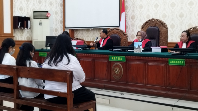 Pengadilan Negeri Denpasar menggelar sidang putusan kasus pornografi Flame Spa 