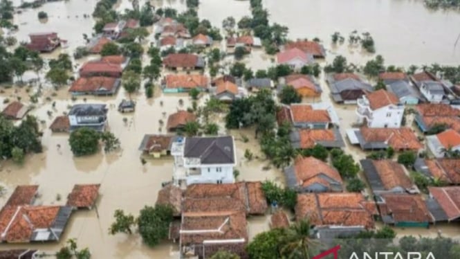 Foto udara banjir di Desa Karangligar, Karawang