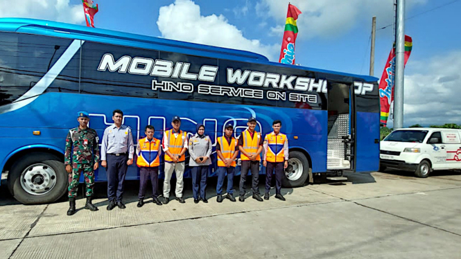 Bus Mobile Workshop Hino