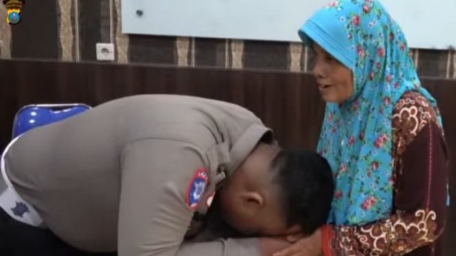 Begini Nasib Oknum Polisi yang Viral Tendang Wanita ODGJ di Labuhanbatu

Mengganti Nasib Oknum Polisi yang Viral Tendang Wanita ODGJ di Labuhanbatu