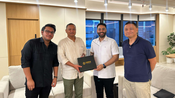 Petinggi DRX Token Kash Topan bersama Dirut PT Central Finansial X (CFX)