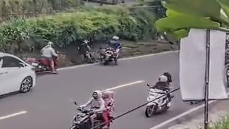 Viral Polisi Kawal Alphard Tendang Pemotor hingga Jatuh di Puncak Bogor, Begini Duduk Perkaranya