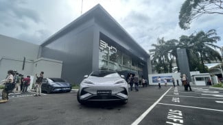 Intip Daftar Harga Mobil Listrik di Indonesia per Maret 2025