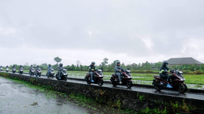 Test ride New Honda PCX 160 RoadSync di Bali