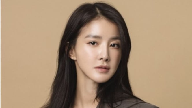 8 Tahun Menikah, Lee Si Young Bintang Boys Over Flowers Mengajukan Cerai terhadap Suaminya