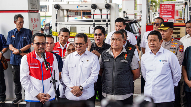 Mendag Budi Santoso hadir dalam penyegelan SPBU nakal