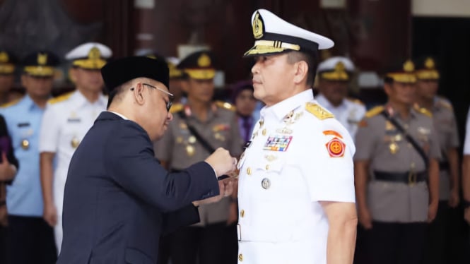 Karier Militer Cemerlang, Laksda TNI Edwin Dilantik Jadi Wakil Gubernur Lemhannas