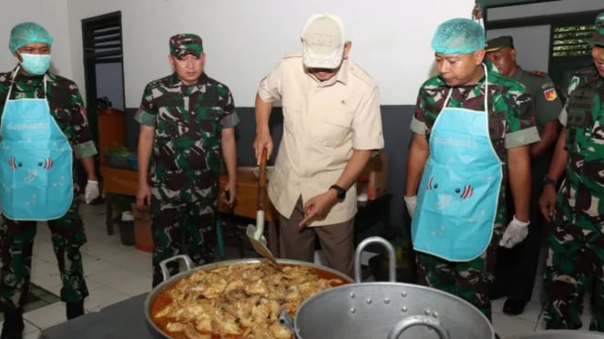 Viva Militer: Jenderal Sjafrie Di Dapur Rindam Merdeka