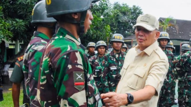 Viva Militer: Jenderal Sjafrie Di Rindam Pattimura