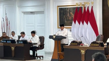 Presiden RI Prabowo Subianto dalam Sidang Kabinet Paripurna di Istana Kepresidenan, Jakarta Pusat, Jumat, 21 Maret 2025