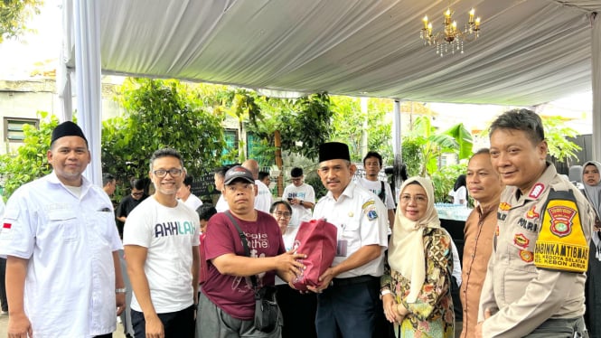 Pertamina Gelar Gotong Royong Pembersihan Masjid, Buka Puasa Bersama, hingga Bagikan Sembako Gratis