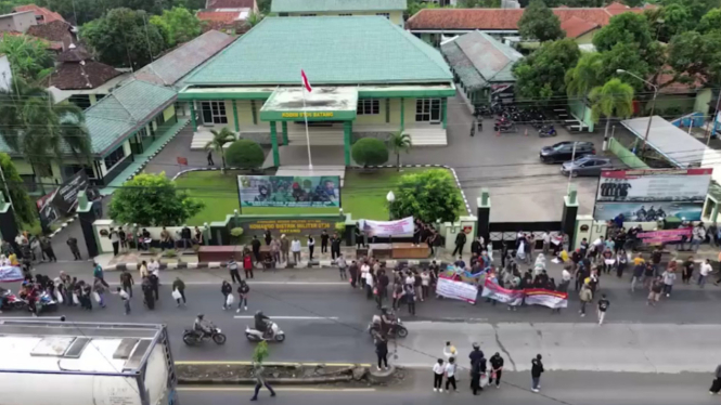 VIVA Militer: Video TNI AD