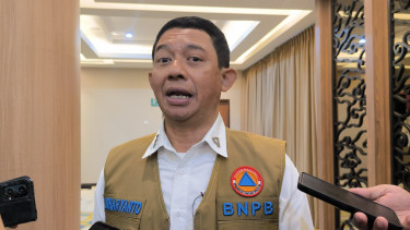Kepala BNPB, Suharyanto di Kantor Kemenko PMK, Jakarta Pusat, Kamis, 27 Maret 2025