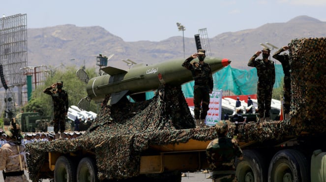 Militar Vía: Yemeni Hyki Colice