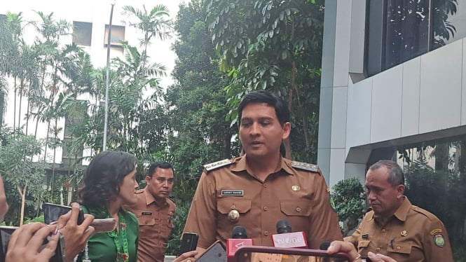 Lucky Hakim Ungkap Obrolannya dengan Dedi Mulyadi Usai Disindir Tak Izin Liburan ke Jepang