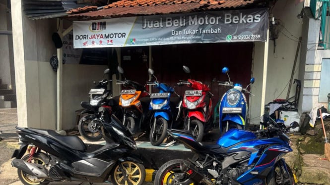 Segini Harga Bekas Honda BeAT Karbu Seperti yang Dipakai Lisa Blackpink