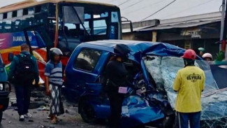 Ini Dugaan Penyebab Kecelakaan Maut Bus vs Panther di Gresik yang Tewaskan 7 Orang