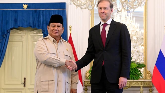 Presiden RI Prabowo Subianto dan Wakil Pertama Perdana Menteri Federasi Rusia, Denis Manturov di Istana Merdeka, Jakarta Pusat, Selasa, 15 April 2025 (sumber foto: Muchlis Jr - Biro Pers Sekretariat Presiden)