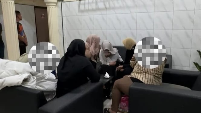 Wali Kota Banda Aceh Illiza Saaduddin Djamal menggerebek sebuah hotel yang melanggar syariat islam. (ist)