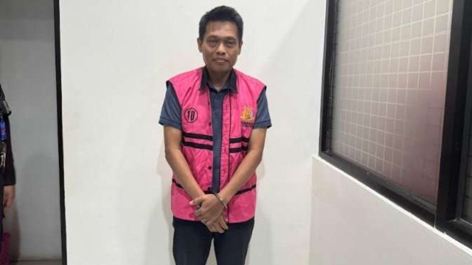 Jefe de la Agencia de Medio Ambiente de la Ciudad de South Tangarang, Wahunoto Lukeman