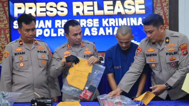 AL, pelaku pencabulan gadis dibawah umur.(dok Polres Asahan)