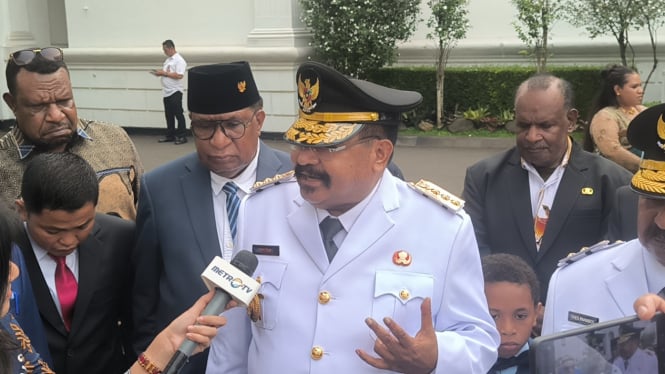 Gubernur Papua Pegunungan, Jhon Tabo di Kompleks Istana Kepresidenan, Jakarta Pusat