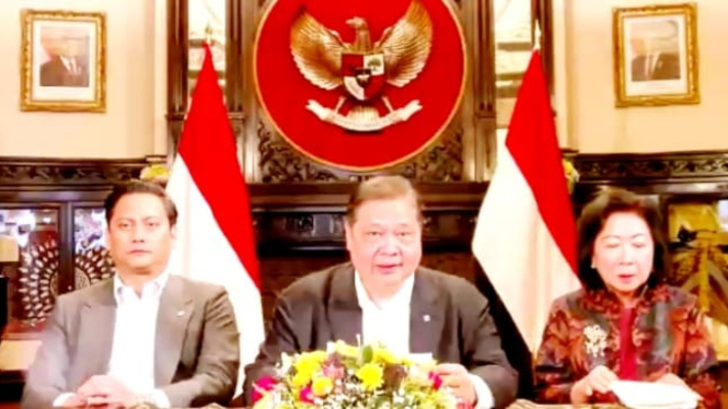 Menteri Koordinator Bidang Perekonomian, Airlangga Hartarto, dalam telekonferensi pers Perkembangan Terkini Negosiasi dan Diplomasi Perdagangan Indonesia-Amerika Serikat, Jumat, 18 April 2025.