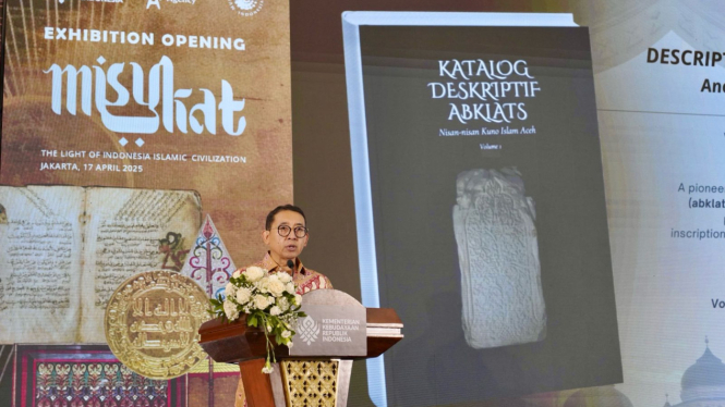 Fadli Zon Membuka Pameran MISYKAT