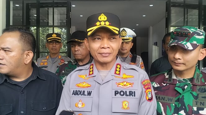Depos obtenga el comisionado general de la policía de Mechan Enro Paul Abdul Vars 