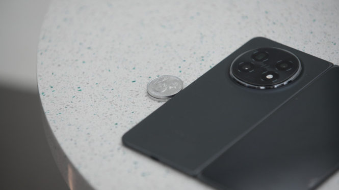 Oppo Find N5.