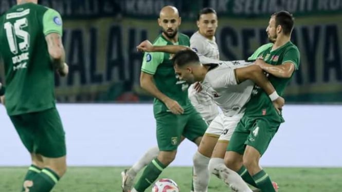 Meski Bermain dengan 10 Pemain, Persebaya Menang 1-0 atas Madura United