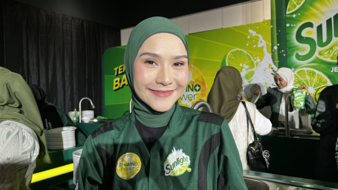 Akui Punya OCD akan Kebersihan, Zaskia Adya Mecca Tak Pernah Percaya Orang Lain di Rumahnya untuk Cuci Piring