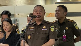 Kejagung Tetapkan 3 Tersangka Perintangan Penyidikan Kasus Timah dan Impor Gula, 2 Advokat-Direktur Pemberitaan TV
